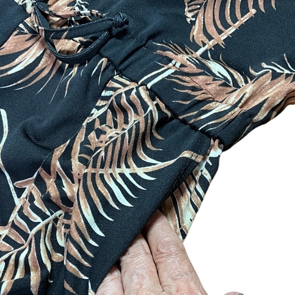 NICOLE MILLER Black w/ Brown Leaf Print Jumpsuit Elasticized Waist Side Pockets - Picture 8 of 10